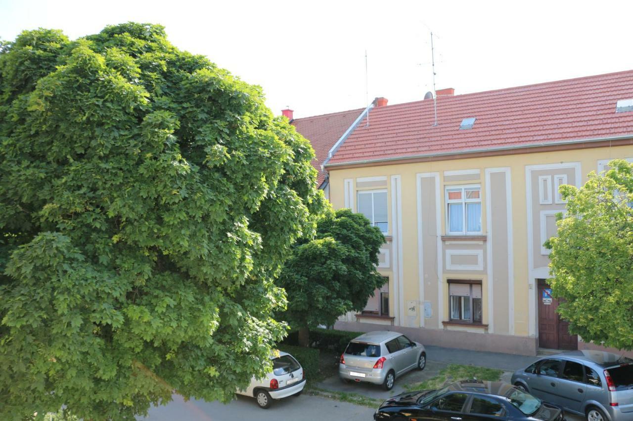 Luma 1 Apartment Osijek Exterior foto